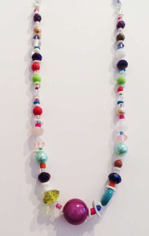 Multicoloured necklace