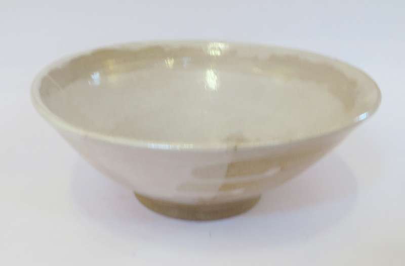 Medium White Bowl ll - gloss