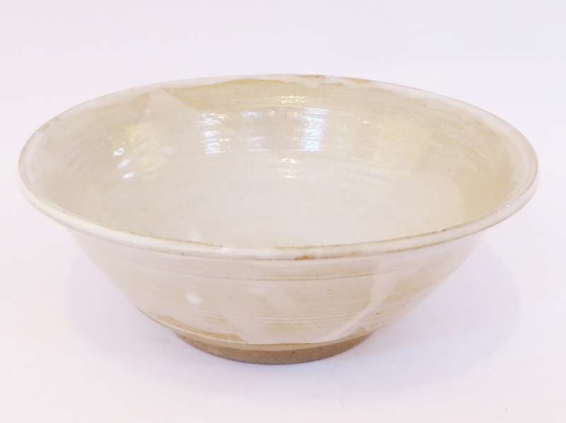 Medium White Bowl lll - gloss