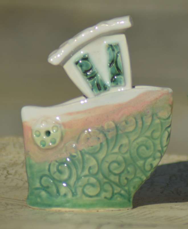 Pink-Green Scroll Texture Boat with 1 Porthole