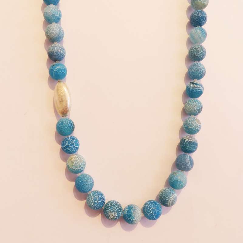 Turquoise crackle agate necklace